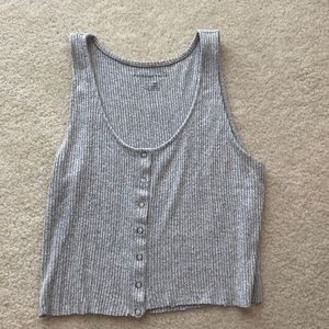 Women’s American Eagle crop tank top in Size XS. Color is grey.